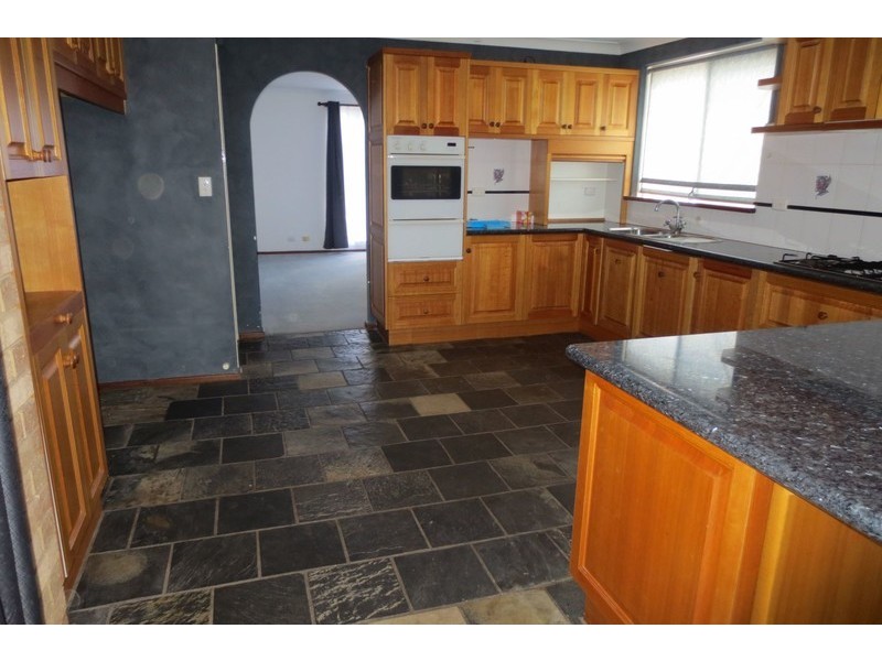 84 Grove Road, Lesmurdie WA 6076