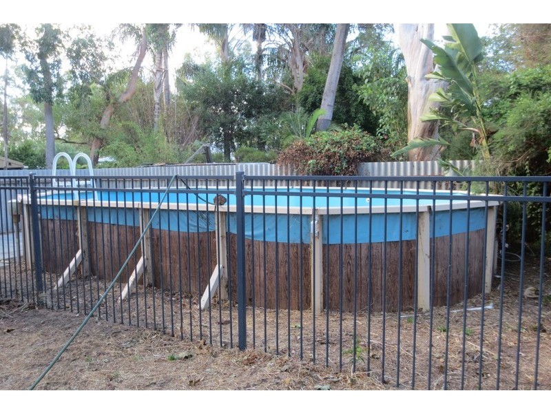 84 Grove Road, Lesmurdie WA 6076