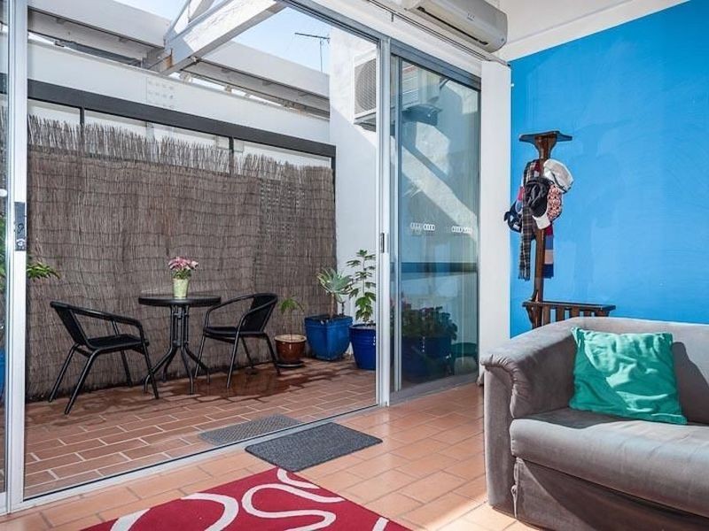 7 Little Brown Street, East Perth WA 6004