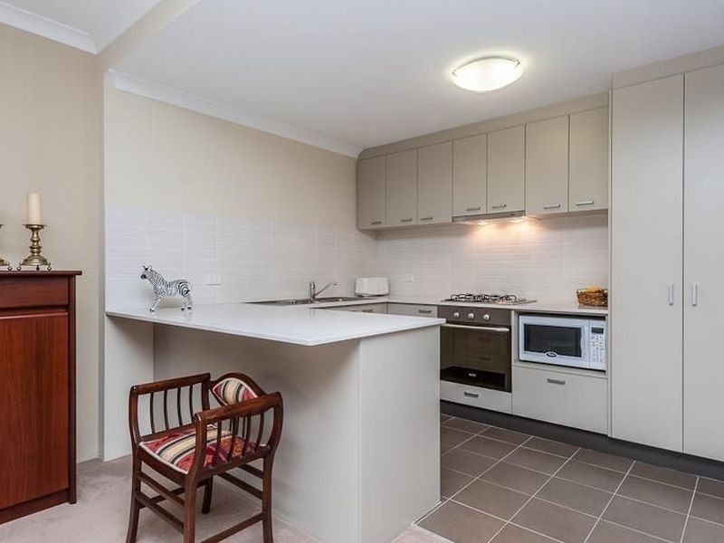 10/76 Newcastle Street, Perth WA 6000
