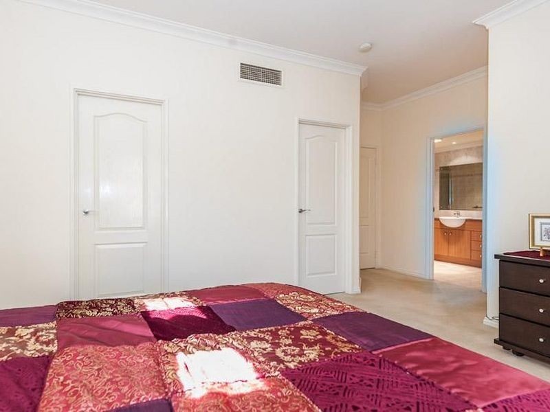 2/40 Victory Terrace, East Perth WA 6004