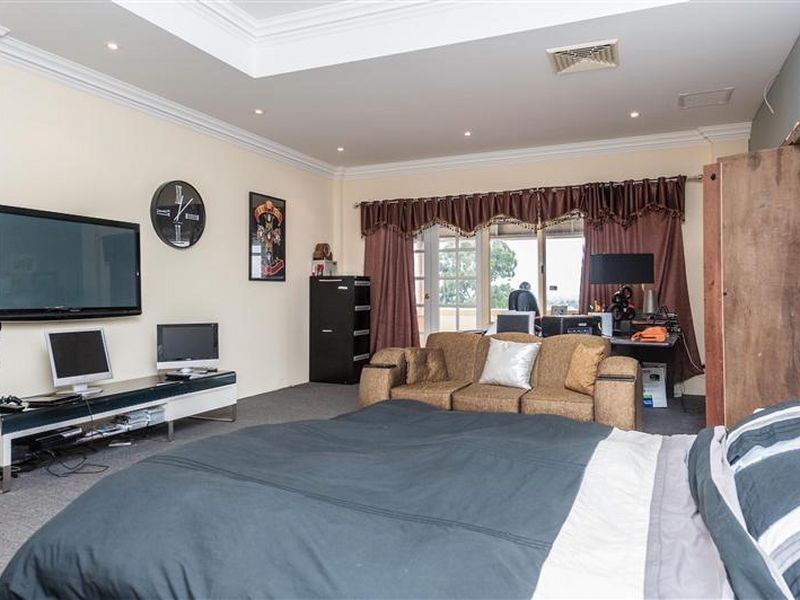 61/22 Nile Street, East Perth WA 6004