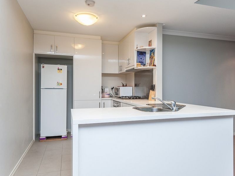 29/42 The Crescent, Midland WA 6056