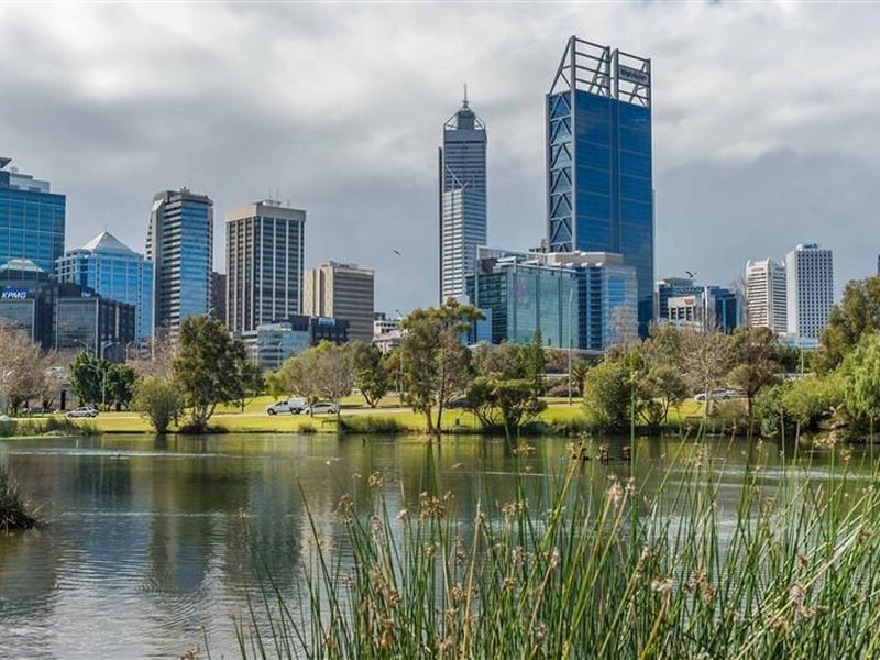 17/124 Mounts Bay Road, Perth WA 6000