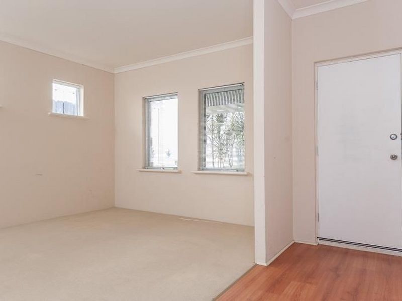 42B Ellam Street, St James WA 6102