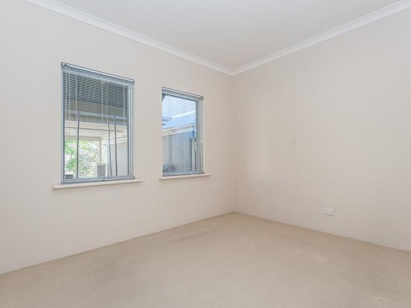 42B Ellam Street, St James WA 6102