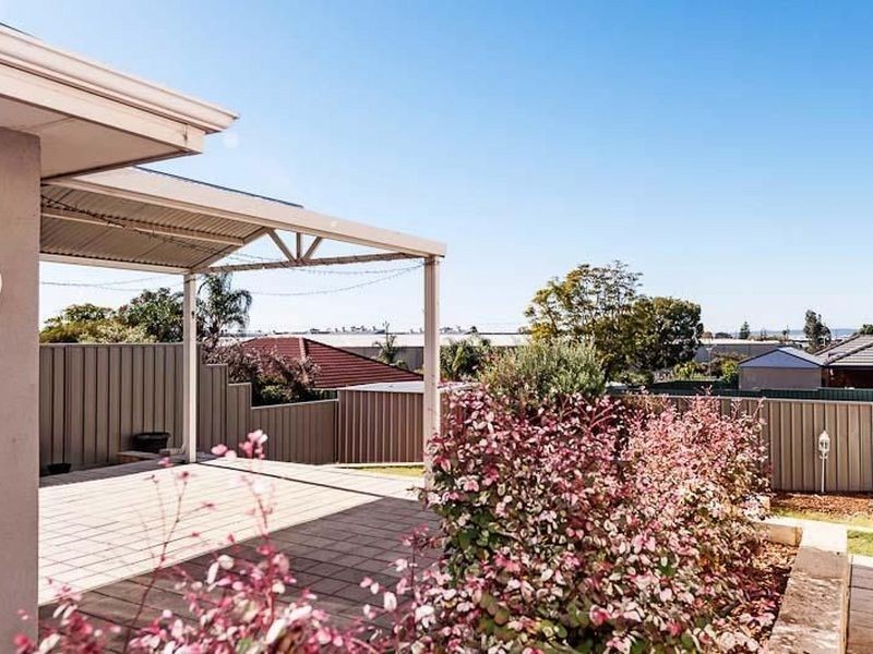42B Ellam Street, St James WA 6102