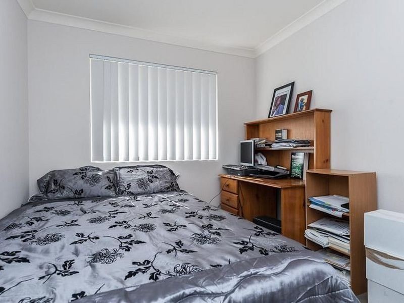 20V Roxwell Way, Girrawheen WA 6064