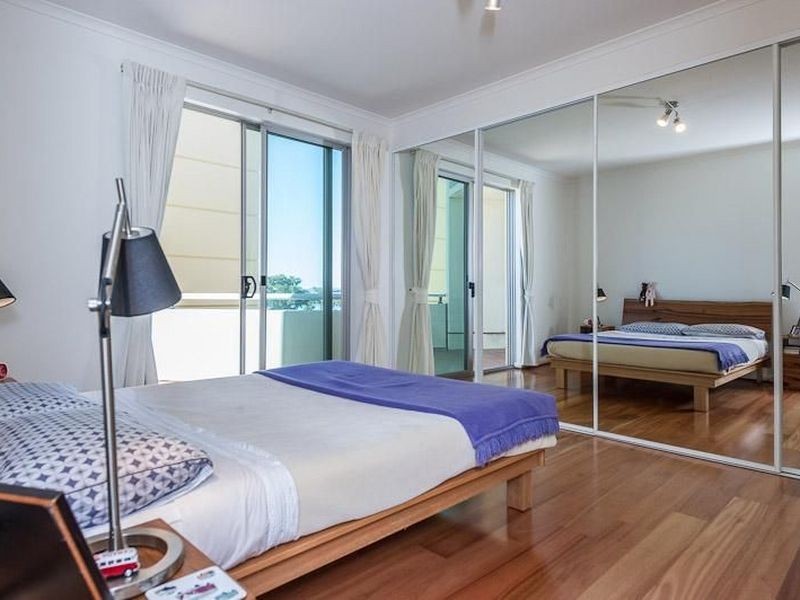 20/1 Henry Lawson Walk, East Perth WA 6004