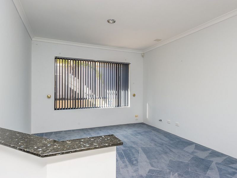 10 Beeston Crescent, Marangaroo WA 6064