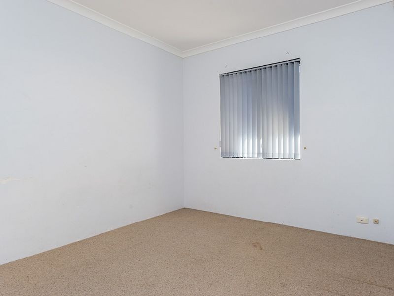 10 Beeston Crescent, Marangaroo WA 6064