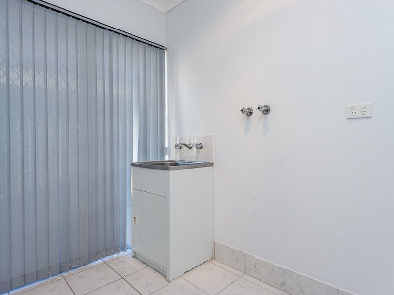 10 Beeston Crescent, Marangaroo WA 6064