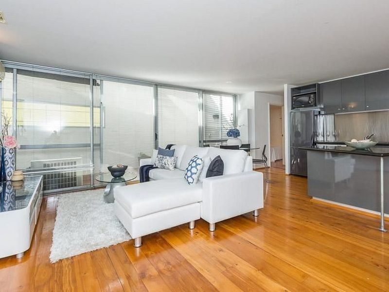 1 Little Saunders Street, East Perth WA 6004