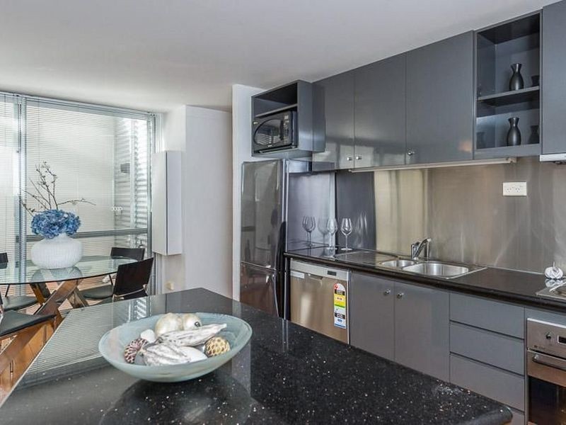 1 Little Saunders Street, East Perth WA 6004