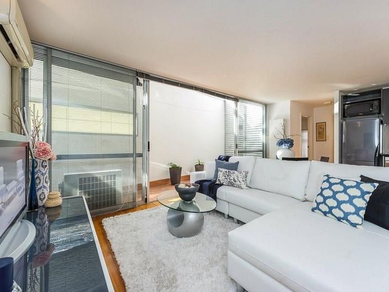 1 Little Saunders Street, East Perth WA 6004