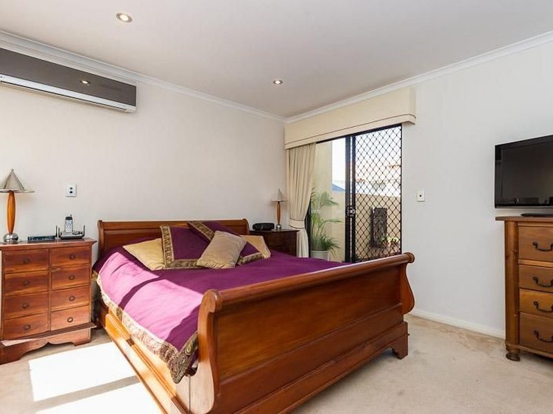 1/60-62 Henry Lawson Walk, East Perth WA 6004