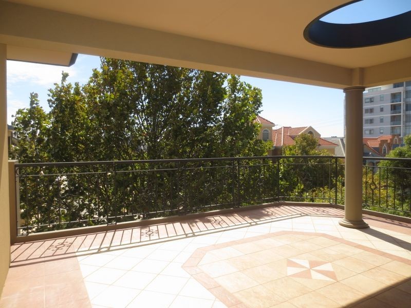 32 Victory Terrace, East Perth WA 6004