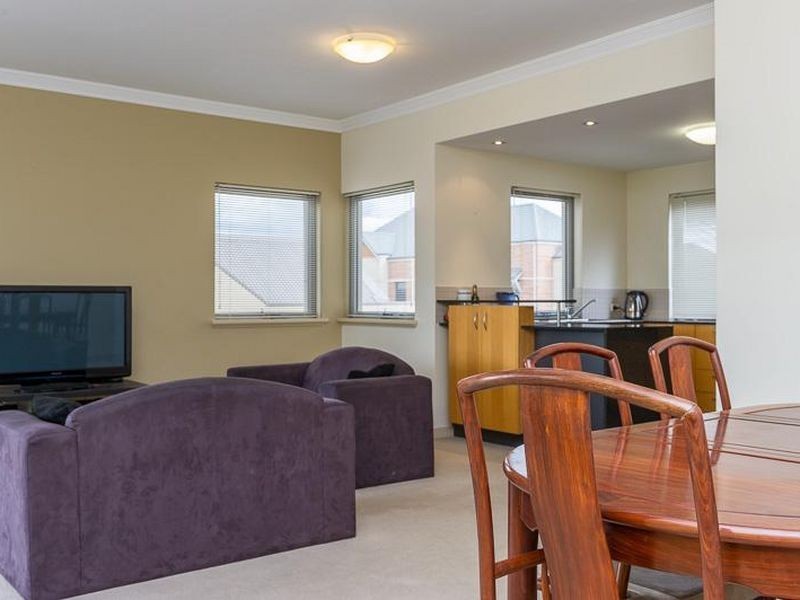 8/45 Tidewater Way, Ascot WA 6104