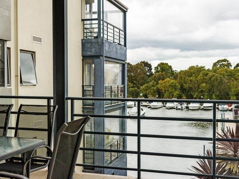 8/45 Tidewater Way, Ascot WA 6104