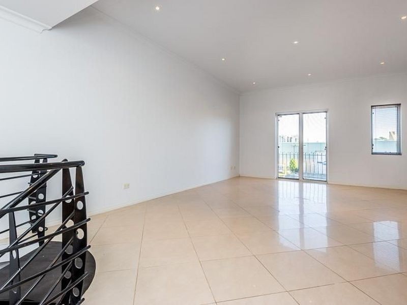 2/26 Kensington Street, East Perth WA 6004