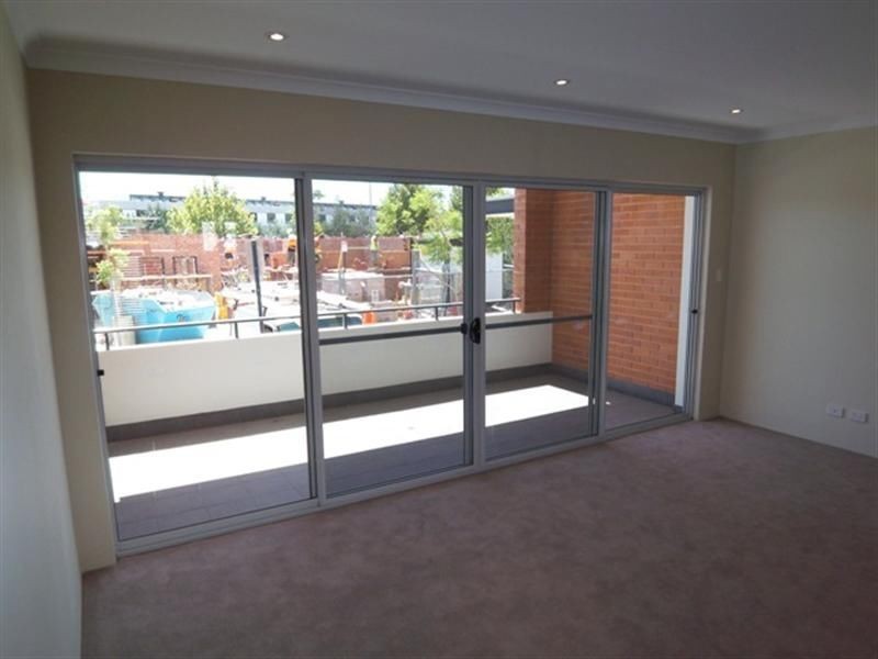 2/32 Fielder Street, East Perth WA 6004