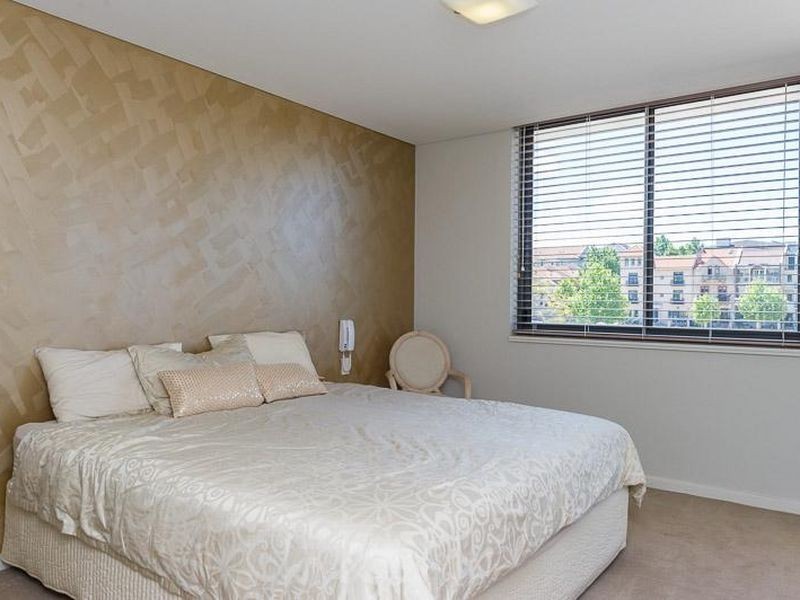 2/50 Royal Street, East Perth WA 6004