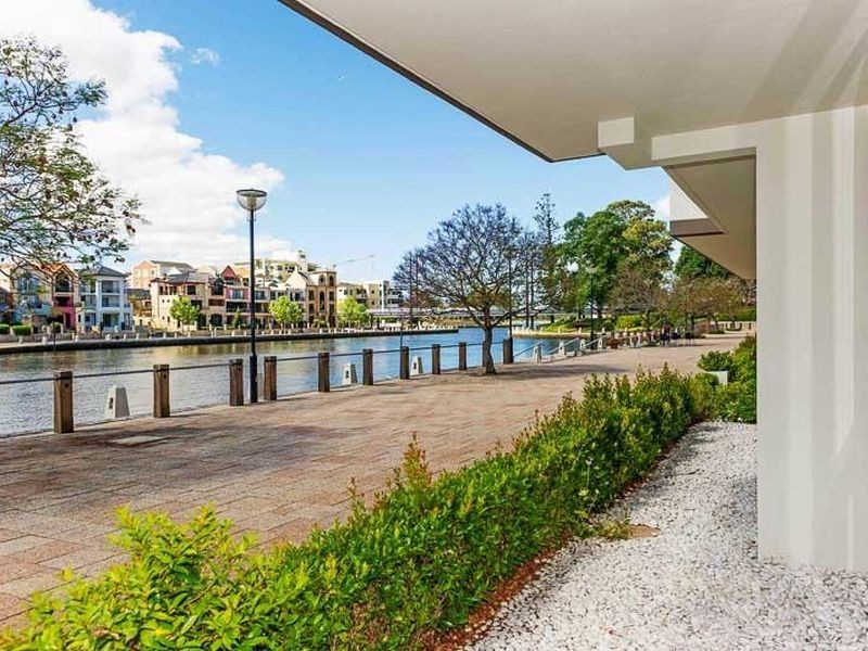 2/50 Royal Street, East Perth WA 6004