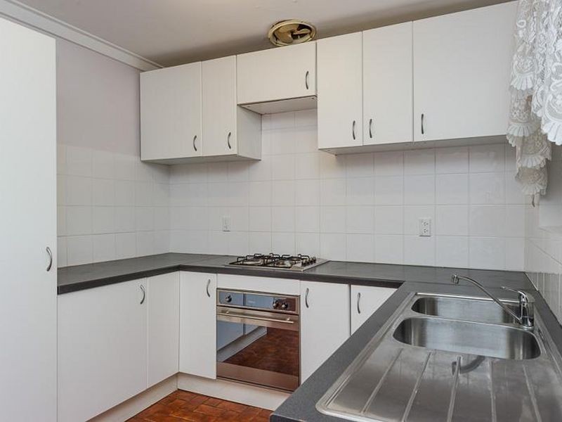 33 Denston Way, Girrawheen WA 6064