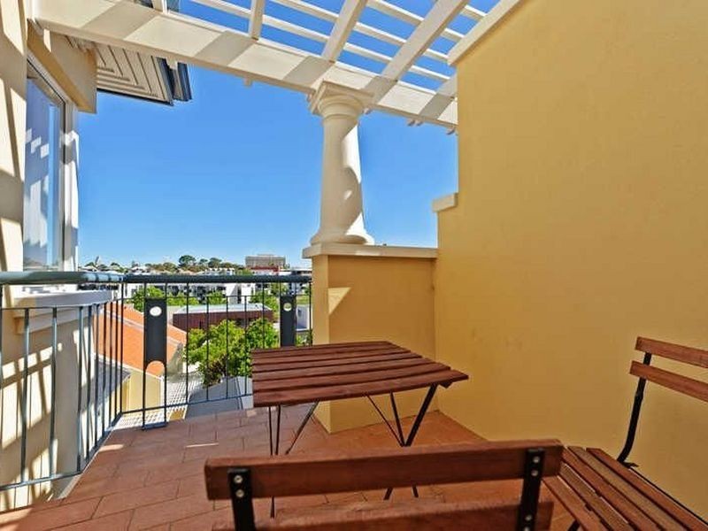 12/39 Brown Street, East Perth WA 6004