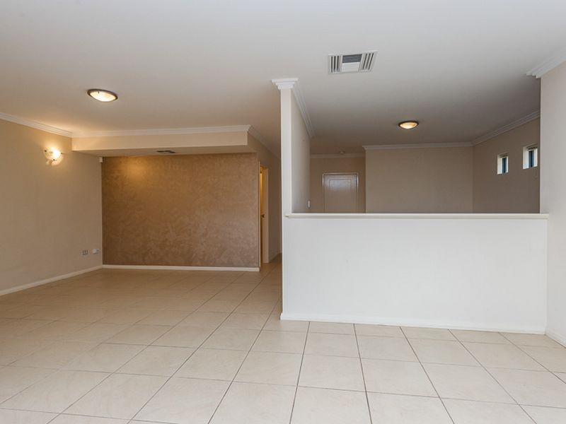 284A McDonald Street, Yokine WA 6060