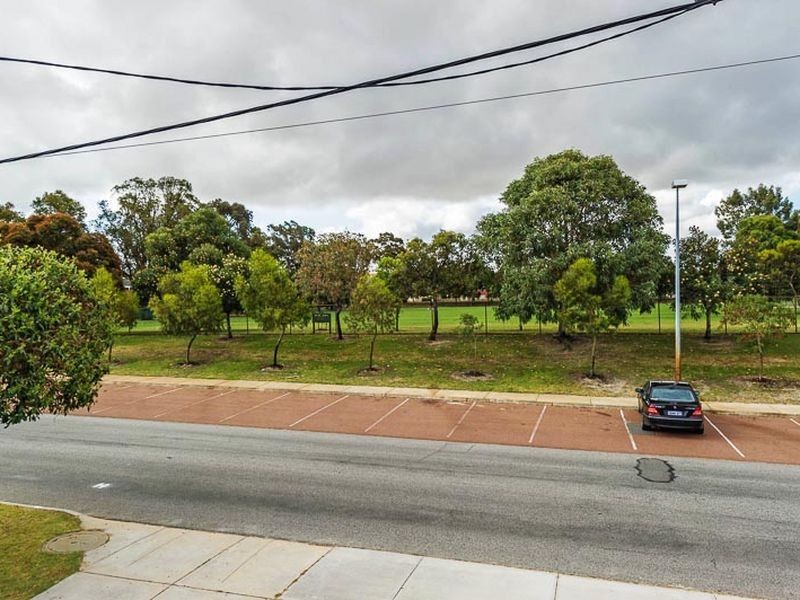 284A McDonald Street, Yokine WA 6060