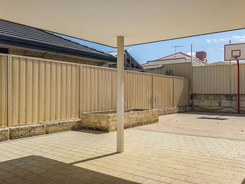 6 Srebreno Road, Wanneroo WA 6065