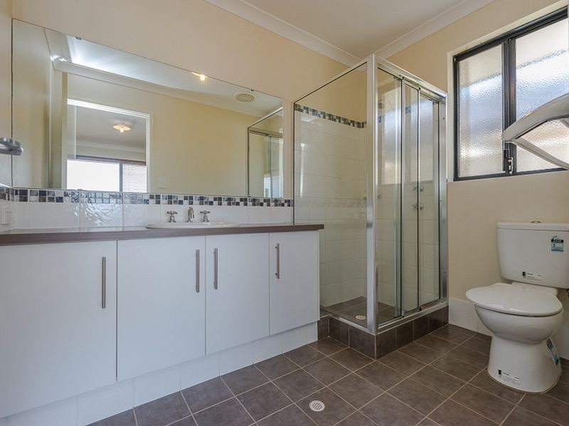 6 Srebreno Road, Wanneroo WA 6065