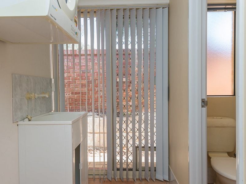 16 Linto Way, Alexander Heights WA 6064