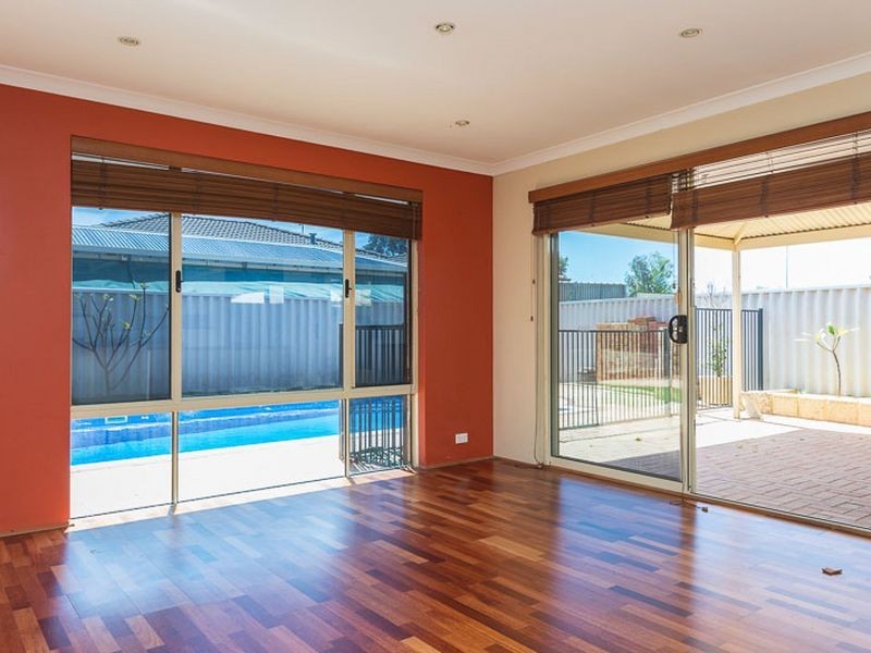 16 Linto Way, Alexander Heights WA 6064