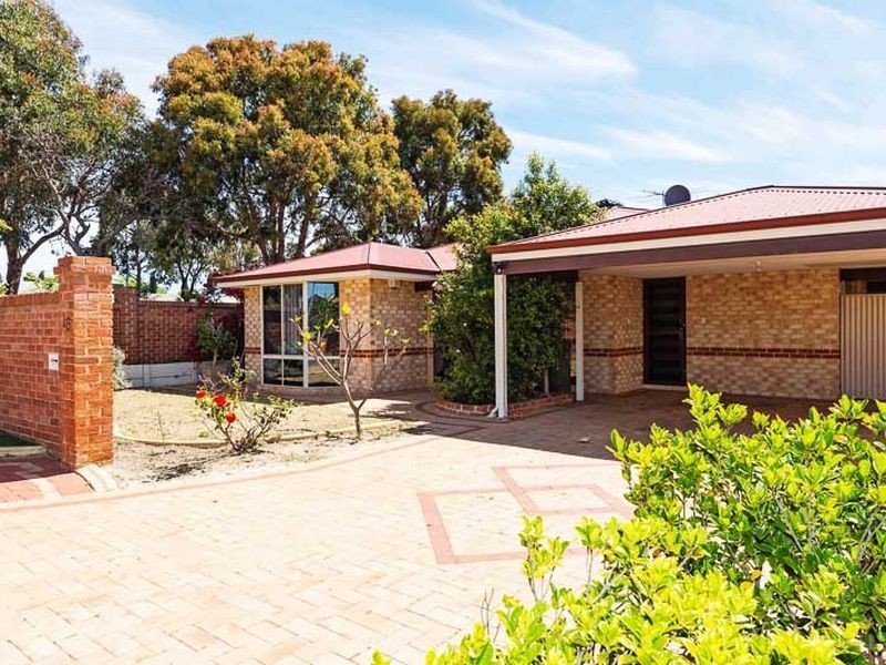 16 Linto Way, Alexander Heights WA 6064