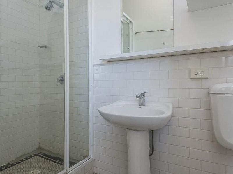 2 Saunders Street, East Perth WA 6004