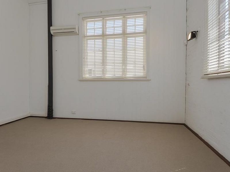 2 Saunders Street, East Perth WA 6004