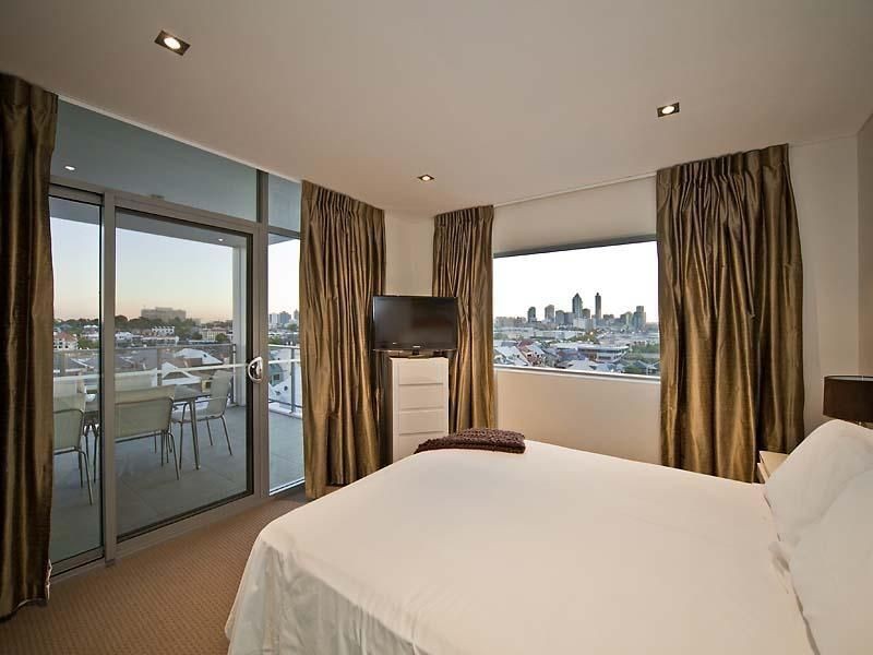 Penthouse 2/47 Tully Road, East Perth WA 6004