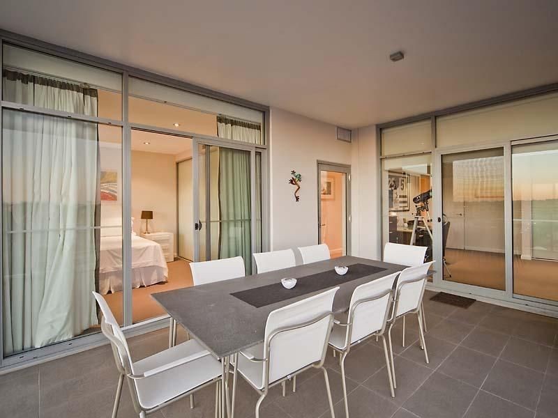 Penthouse 2/47 Tully Road, East Perth WA 6004