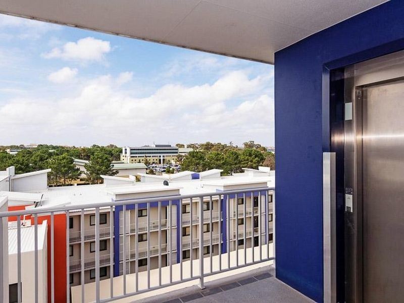 102/6 Walsh Loop, Joondalup WA 6027