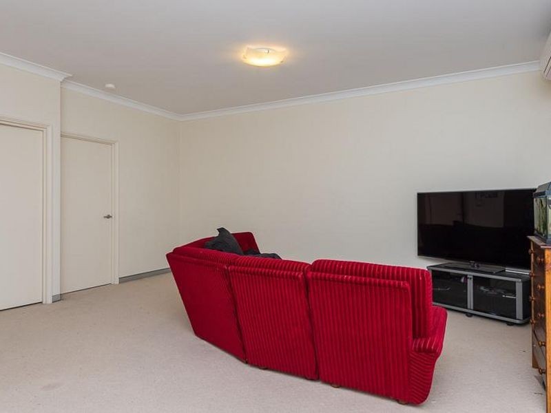 102/6 Walsh Loop, Joondalup WA 6027
