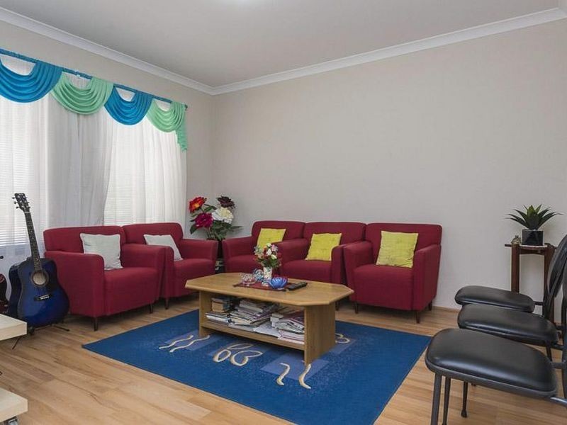 2 Manuel Crescent, Redcliffe WA 6104