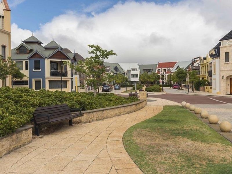 14 Old Belvidere Promenade, East Perth WA 6004