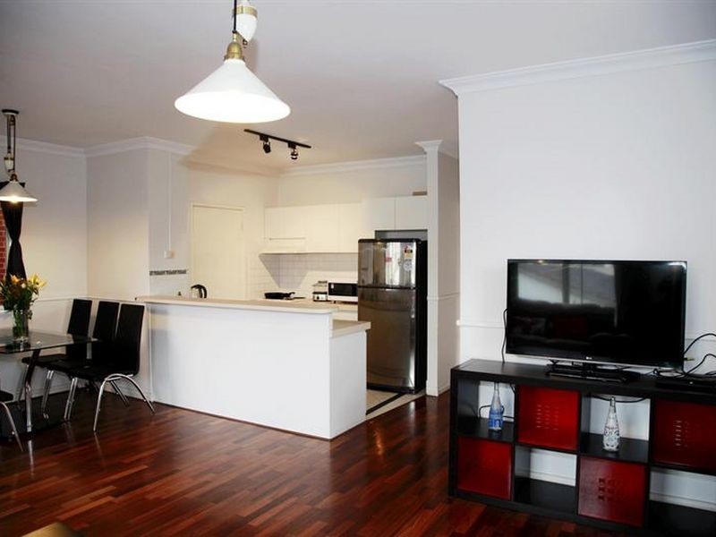 10/62 Bronte Street, East Perth WA 6004