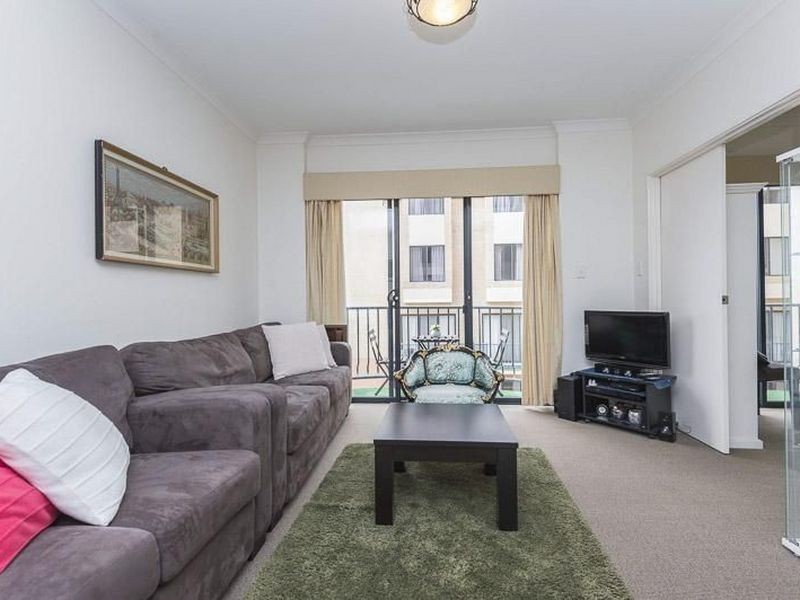 32/11 Regal Place, East Perth WA 6004