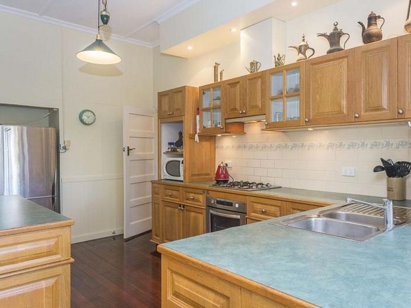 42 Kingsway, Nedlands WA 6009