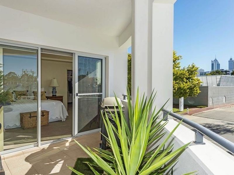 9/38 Fielder Street, East Perth WA 6004