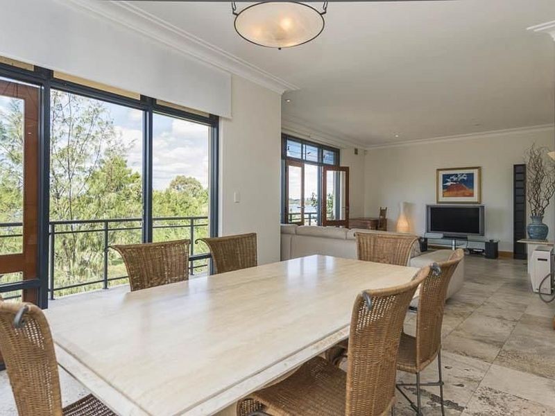 18 Jewell Lane, East Perth WA 6004