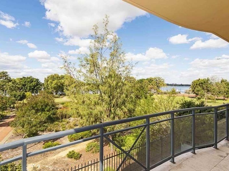 18 Jewell Lane, East Perth WA 6004